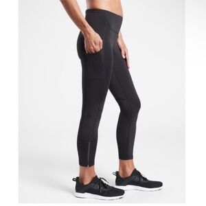 ATHLETA Black Ultimate Run 7/8 Tight Legging 7/8 De Course Ultimate Pockets